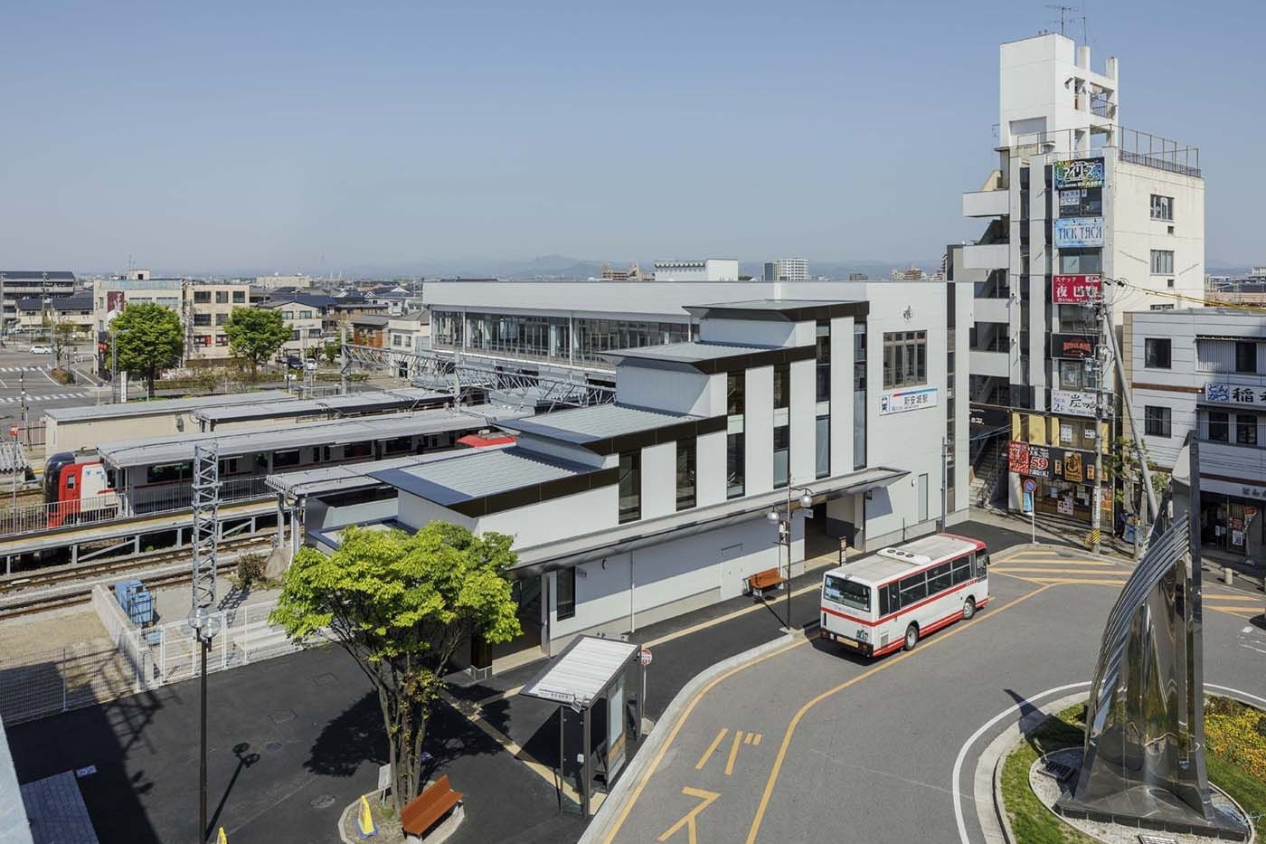 安城市里町　新安城駅